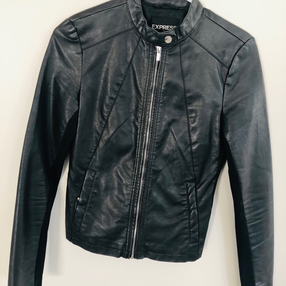 leather jacket size xs color black